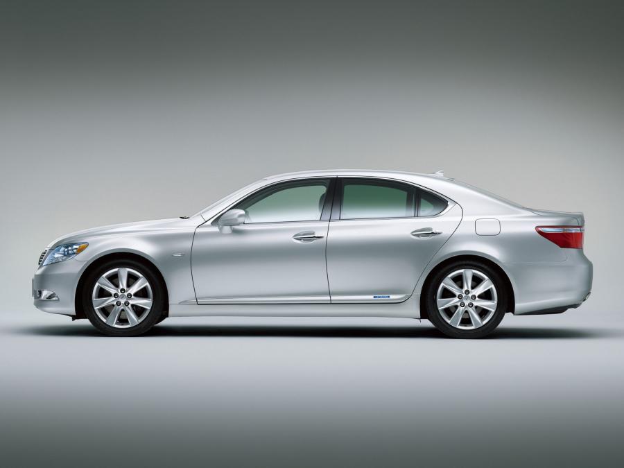  Lexus LS600h 2007 года  (JP) (фото 2 из 9)